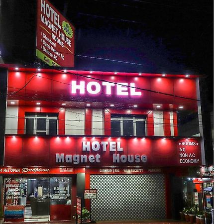 Hotel Magnet House Dehradun Zewnętrze zdjęcie