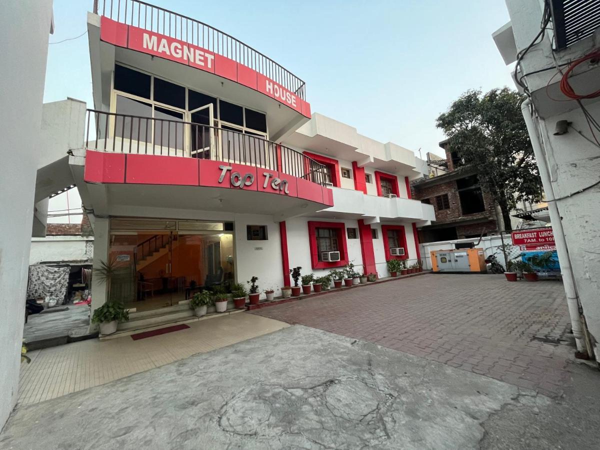 Hotel Magnet House Dehradun Zewnętrze zdjęcie